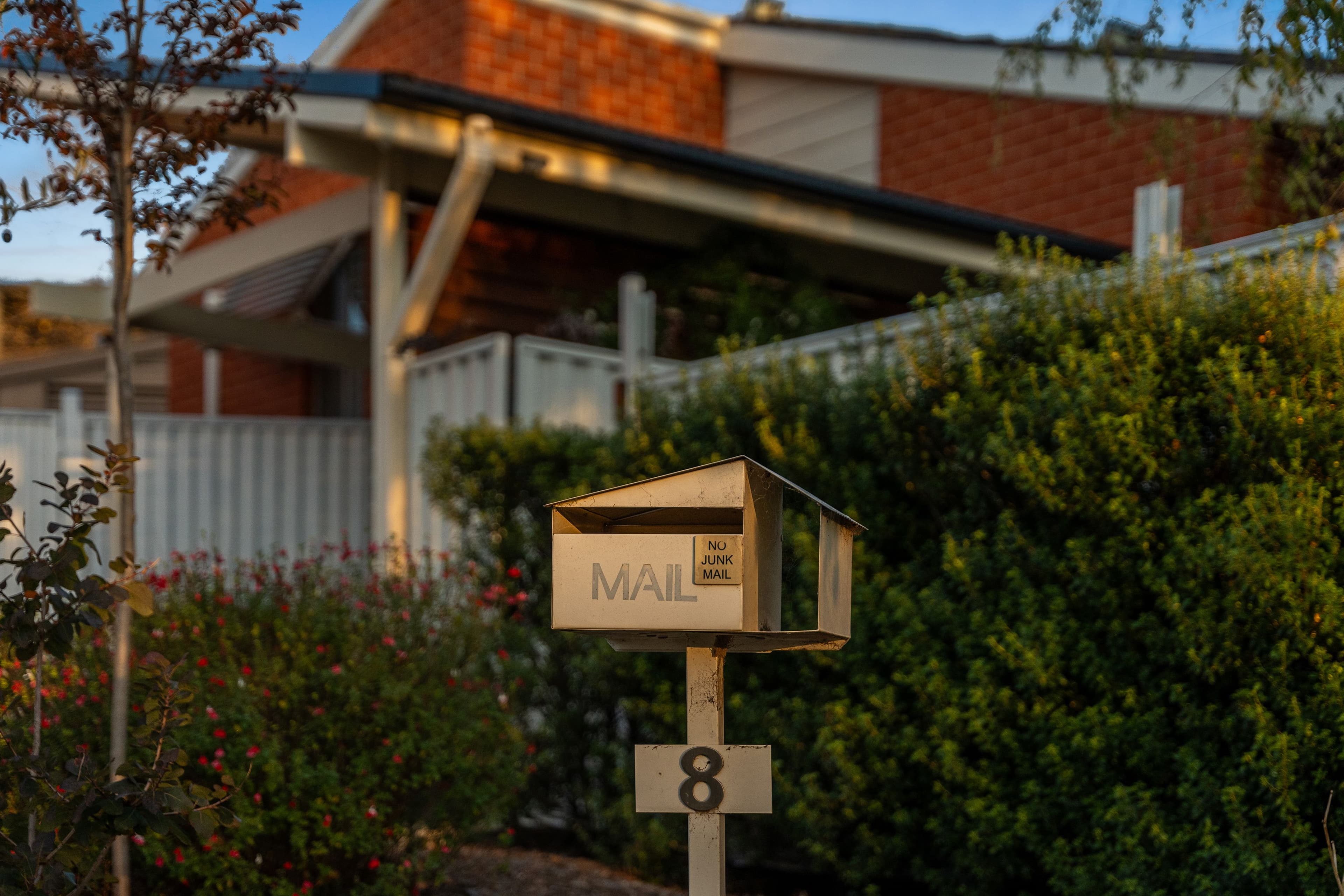 8 Meech Place, Queanbeyan West NSW 2620, Queanbeyan West - Thumbnail 2