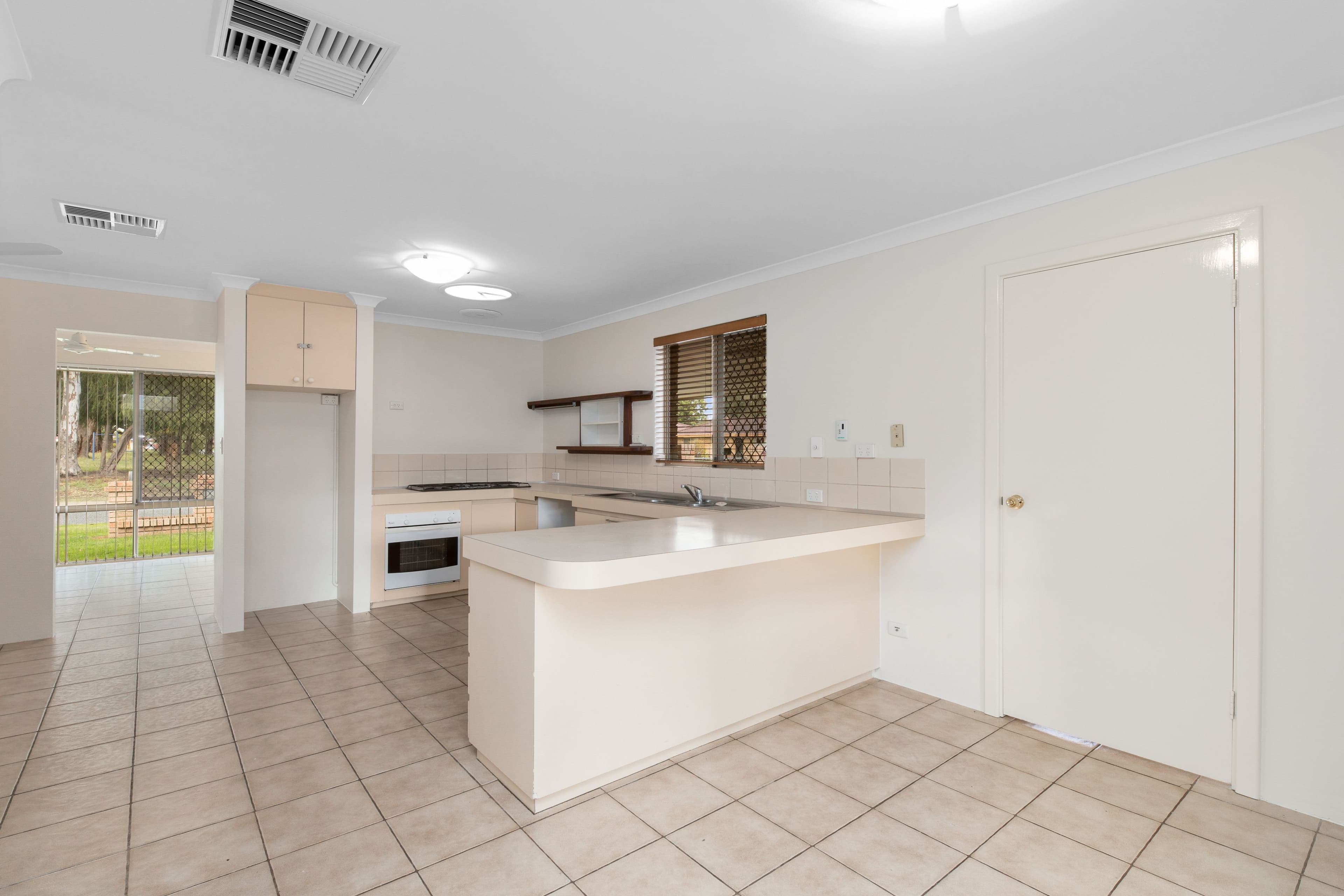 3/2 Dawson Drive, Warragul, Warragul - Thumbnail 6