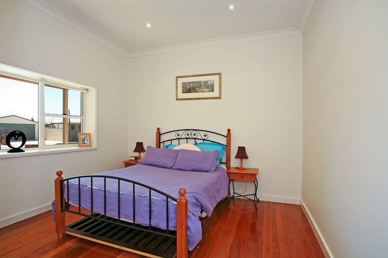 25 Trigg Street, GEELONG WEST VIC 3218, Geelong West - Thumbnail 5