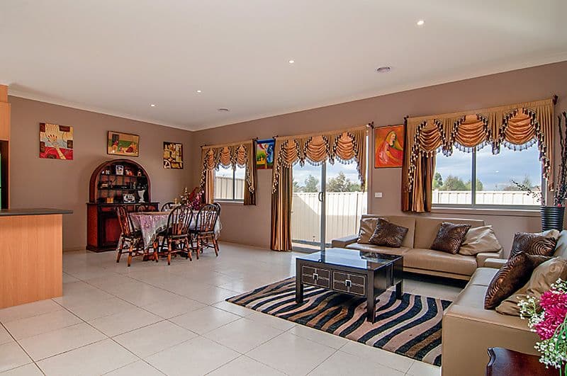 5 Rainone Place, TARNEIT VIC 3029, Tarneit - Thumbnail 4