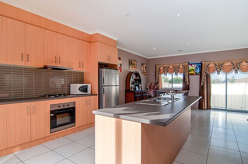 5 Rainone Place, TARNEIT VIC 3029, Tarneit - Thumbnail 5