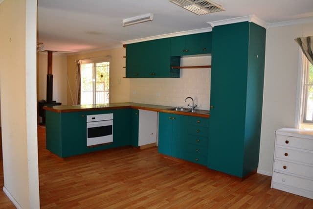 2 Daisy Street, Blackall QLD 4472, Blackall - Thumbnail 5