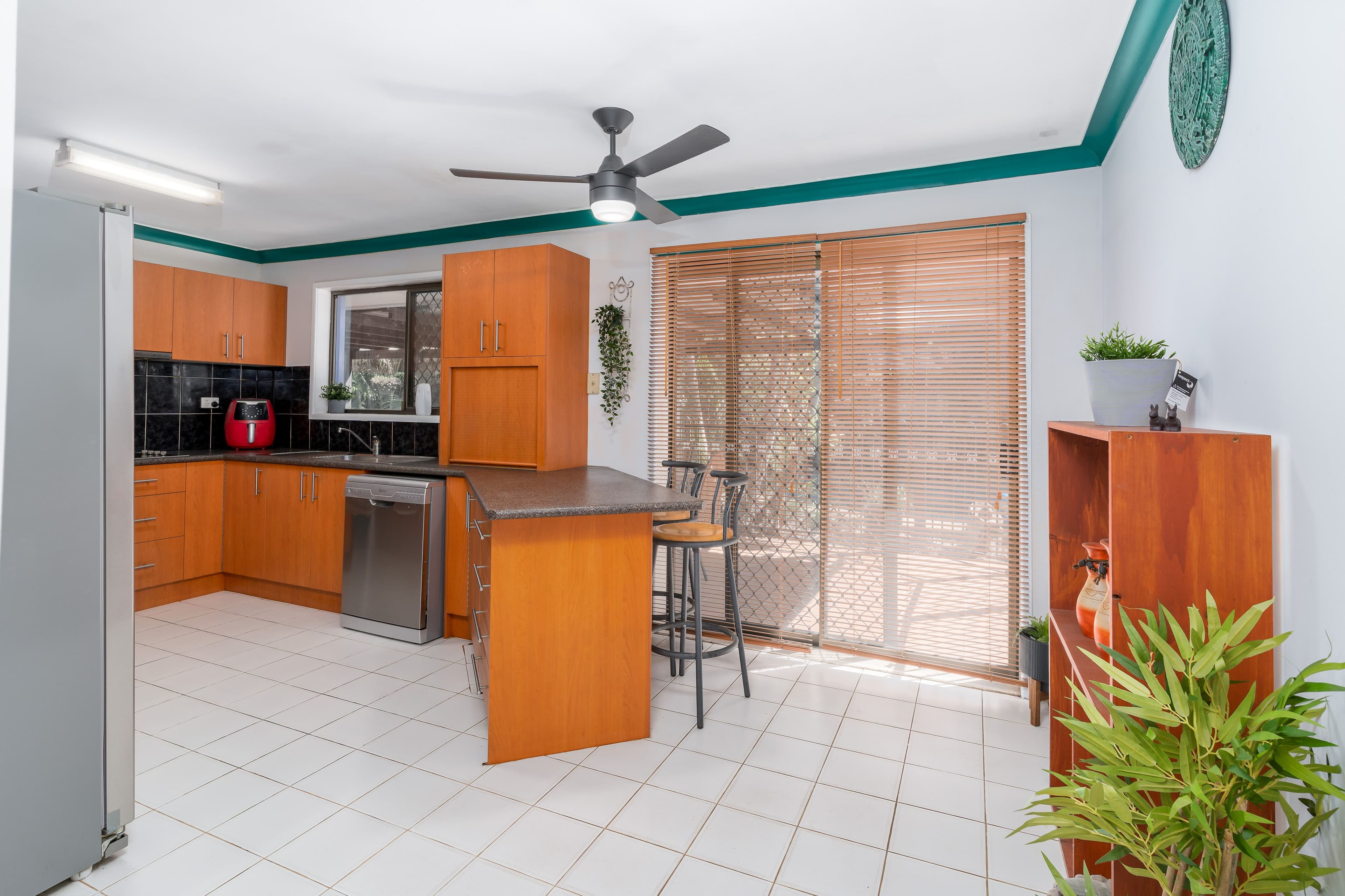 24 Jamberoo Street, Springwood QLD 4127, Springwood - Thumbnail 8