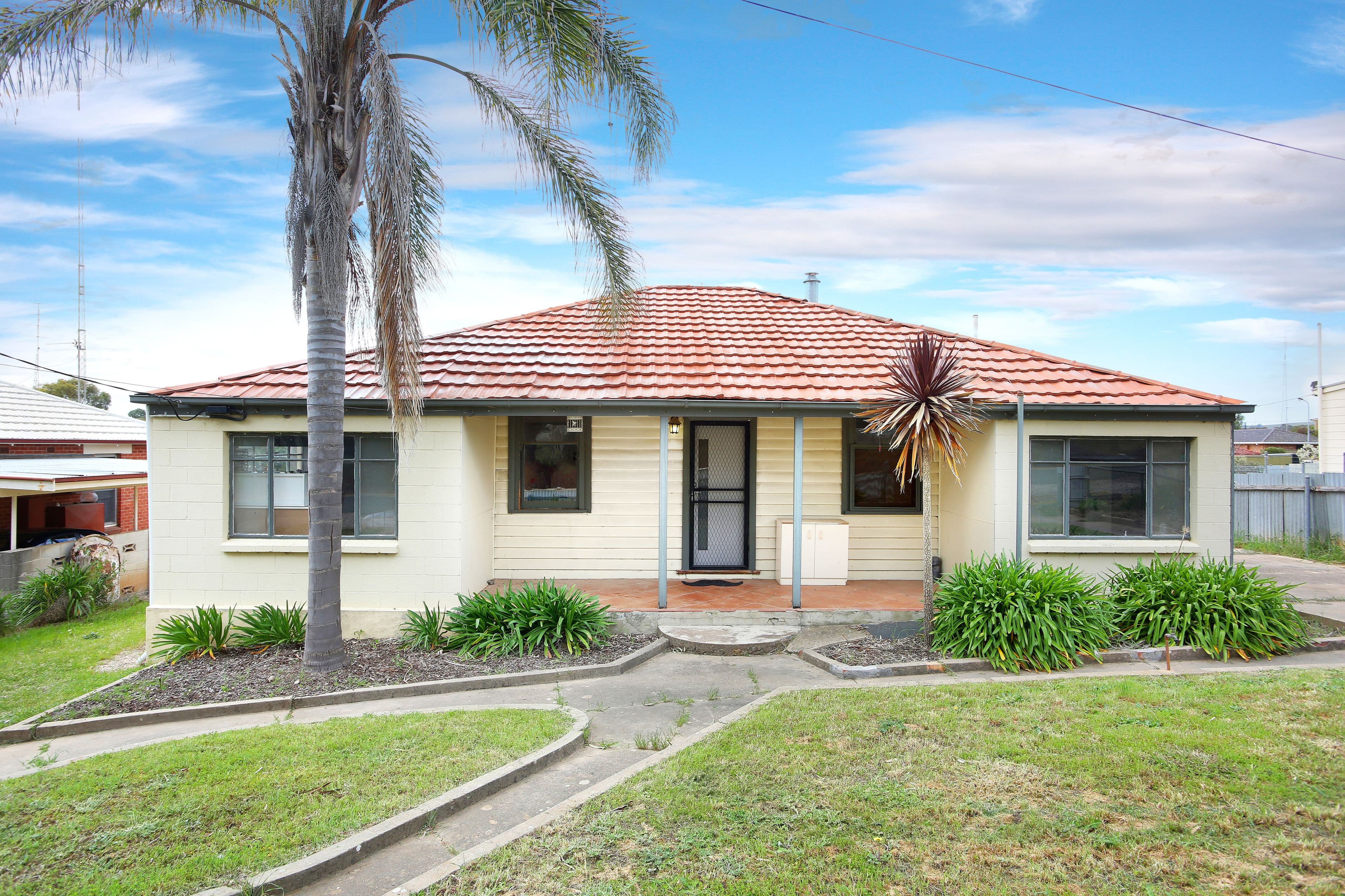 8 West Terrace, Clare SA 5453, Clare - Image 1