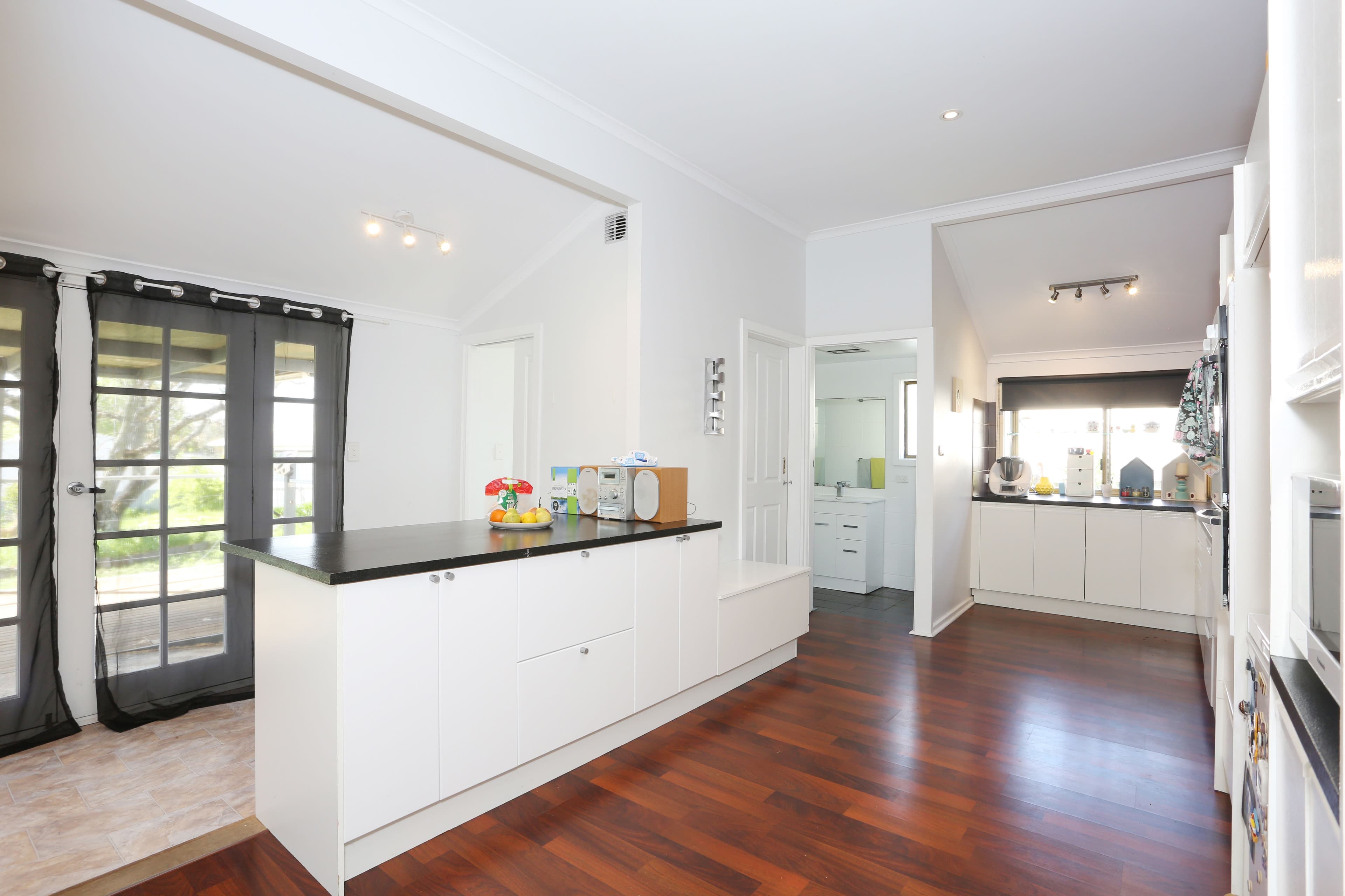 8 West Terrace, Clare SA 5453, Clare - Thumbnail 4