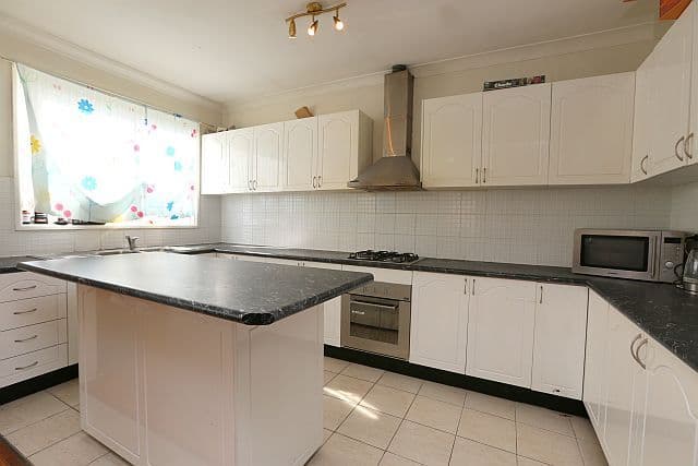 9 The Crescent, YAGOONA NSW 2199, Yagoona - Thumbnail 3