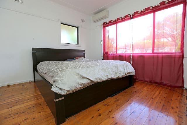9 The Crescent, YAGOONA NSW 2199, Yagoona - Thumbnail 5