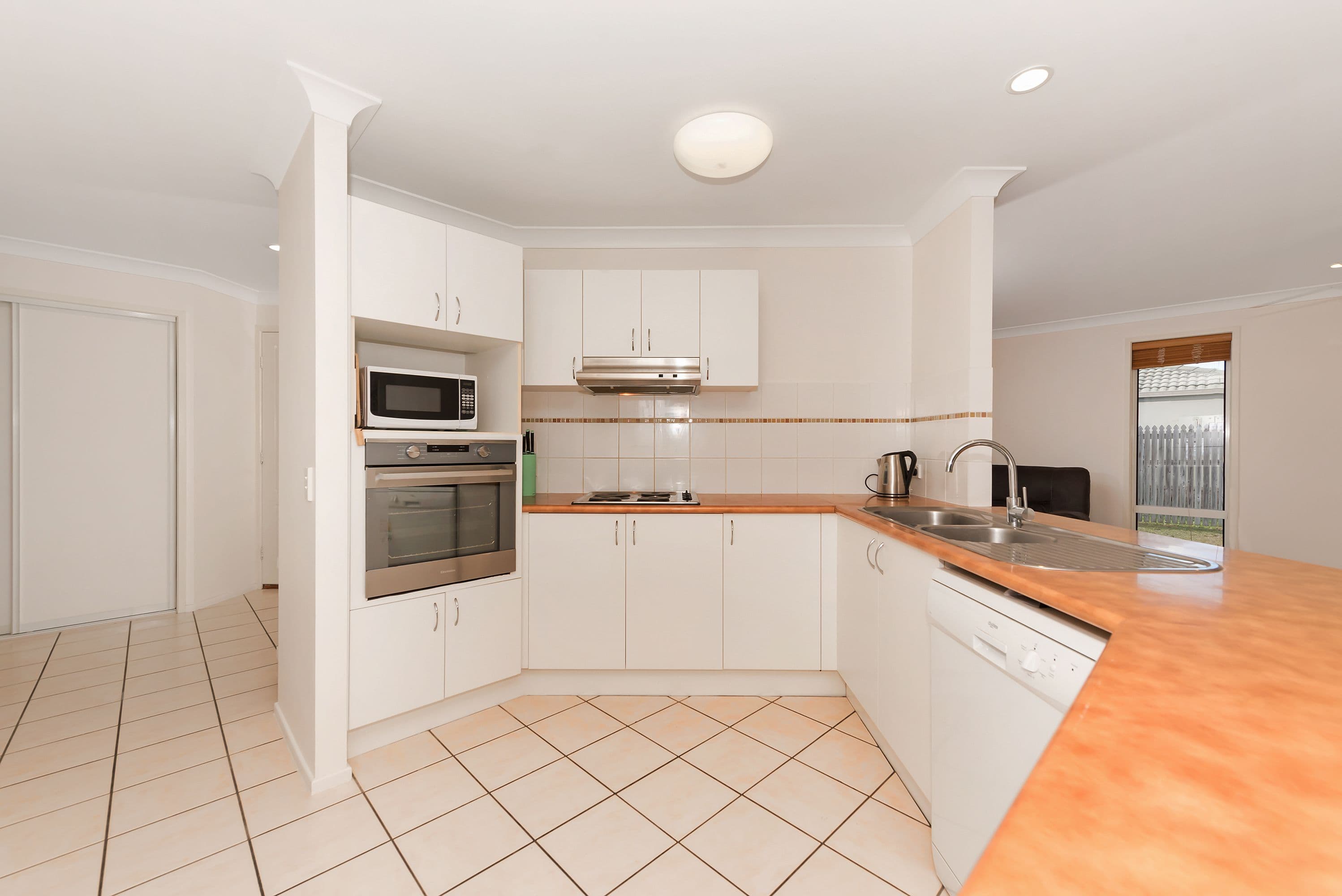 12 Dickenson Place, Kirwan QLD 4817, Kirwan - Thumbnail 4