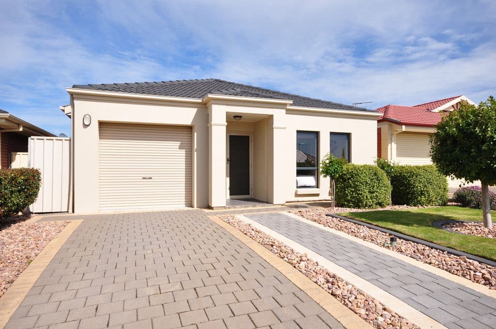 64 Glenthorn Crescent, O'HALLORAN HILL SA 5158, O'Halloran Hill - Thumbnail 2