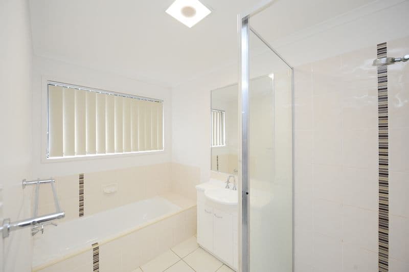 12 Mulligan Crescent, CALLIOPE QLD 4680, Calliope - Thumbnail 5