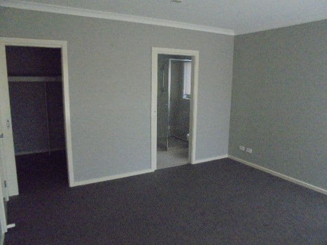 65 Lancefield Circuit, Eynesbury VIC 3338, Eynesbury - Thumbnail 5