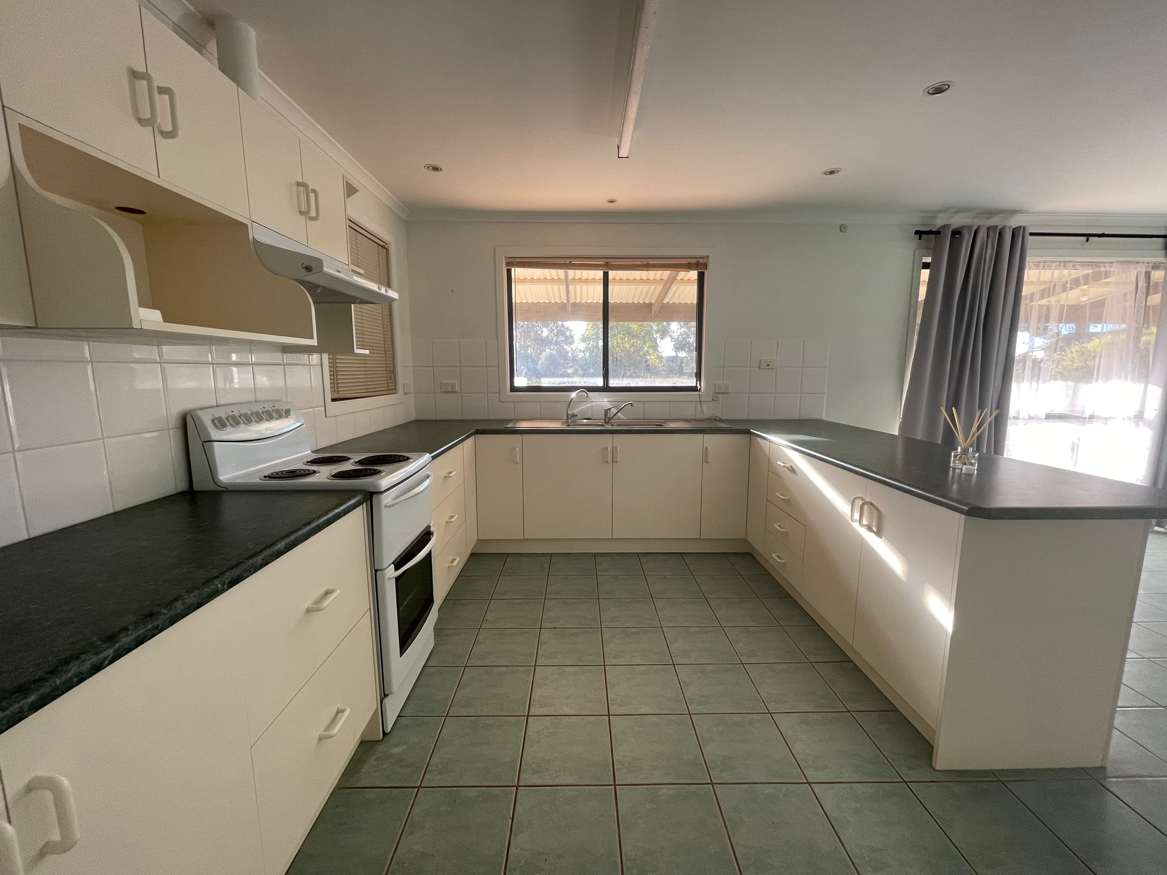 2-4 North Terrace, Quorn SA 5433, Quorn - Thumbnail 4