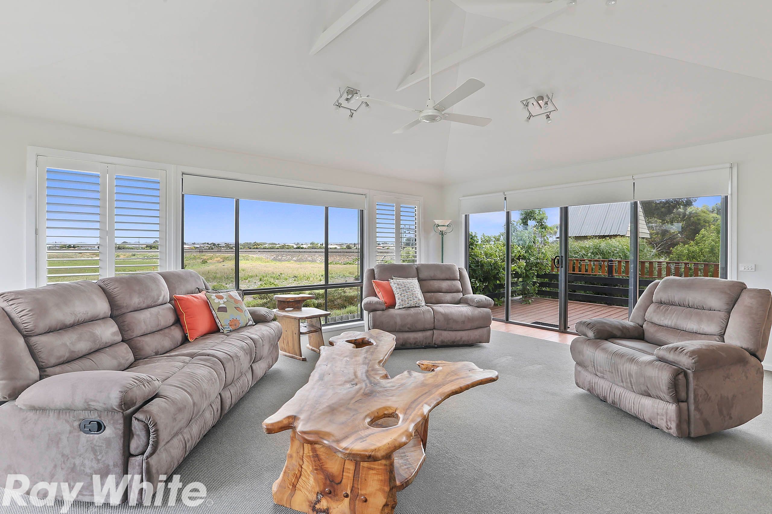 6 Archimedes Avenue, Lara VIC 3212, Lara - Thumbnail 2