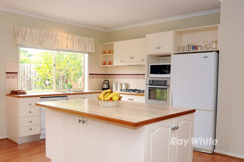 59 Melville Park Drive, BERWICK VIC 3806, Berwick - Thumbnail 4