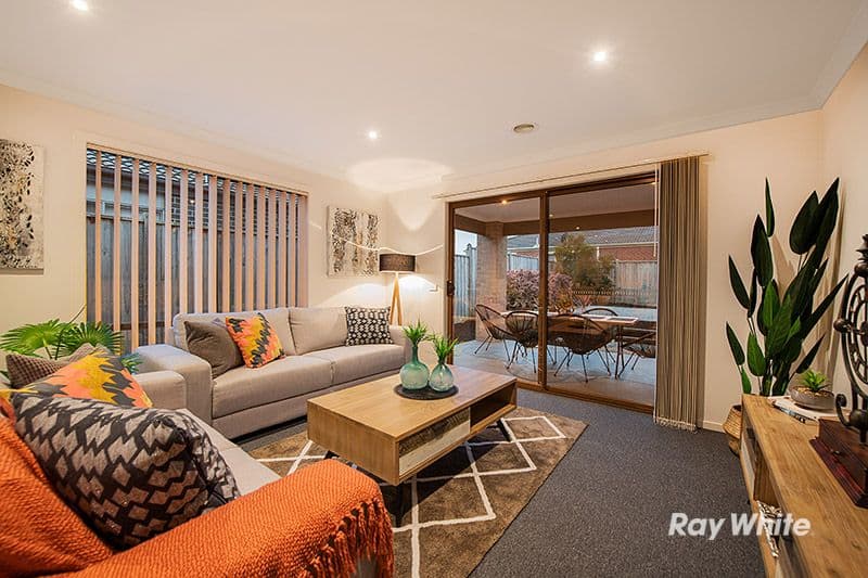 15 Ogle Way, Cranbourne North VIC 3977, Cranbourne North - Thumbnail 5