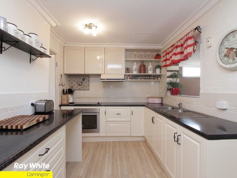 16 Aragon Way, WILSON WA 6107, Wilson - Thumbnail 2