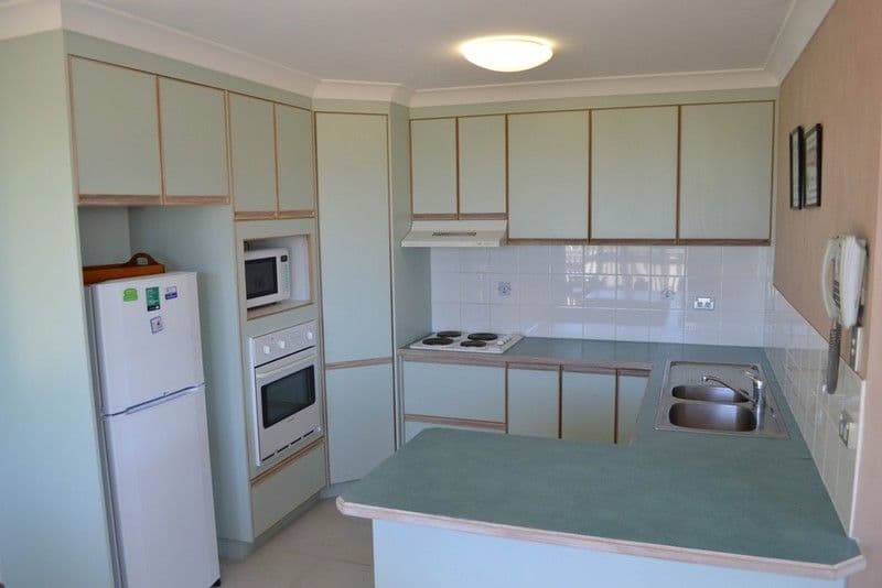 38 Farnborough Road, YEPPOON QLD 4703, Yeppoon - Thumbnail 7