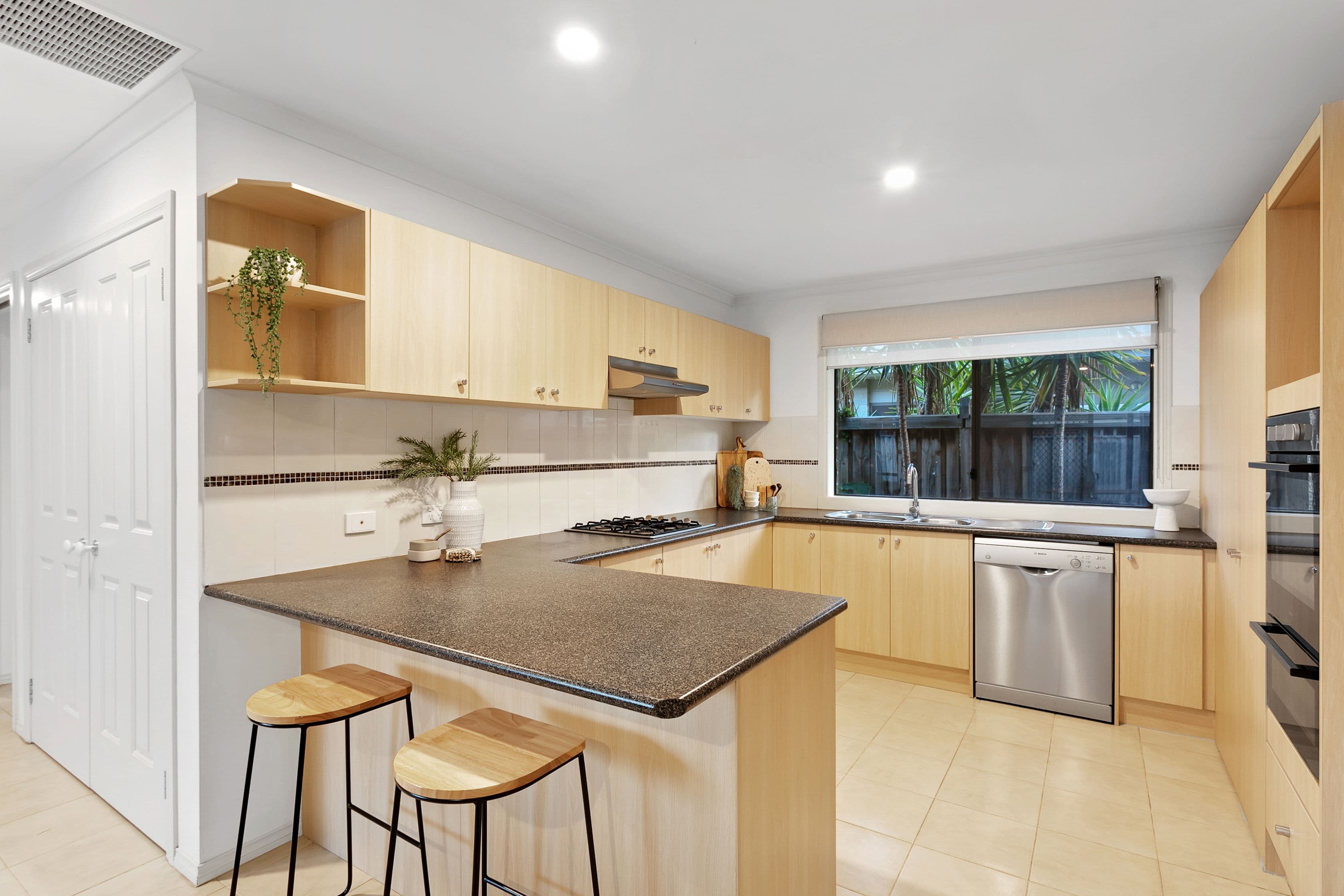 49 Fallingwater Drive, Pakenham VIC 3810, Pakenham - Thumbnail 3
