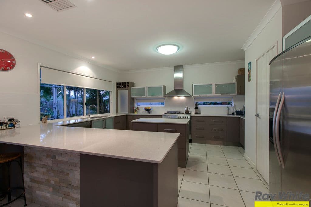 135 Faheys Road West, Albany Creek QLD 4035, Albany Creek - Thumbnail 4
