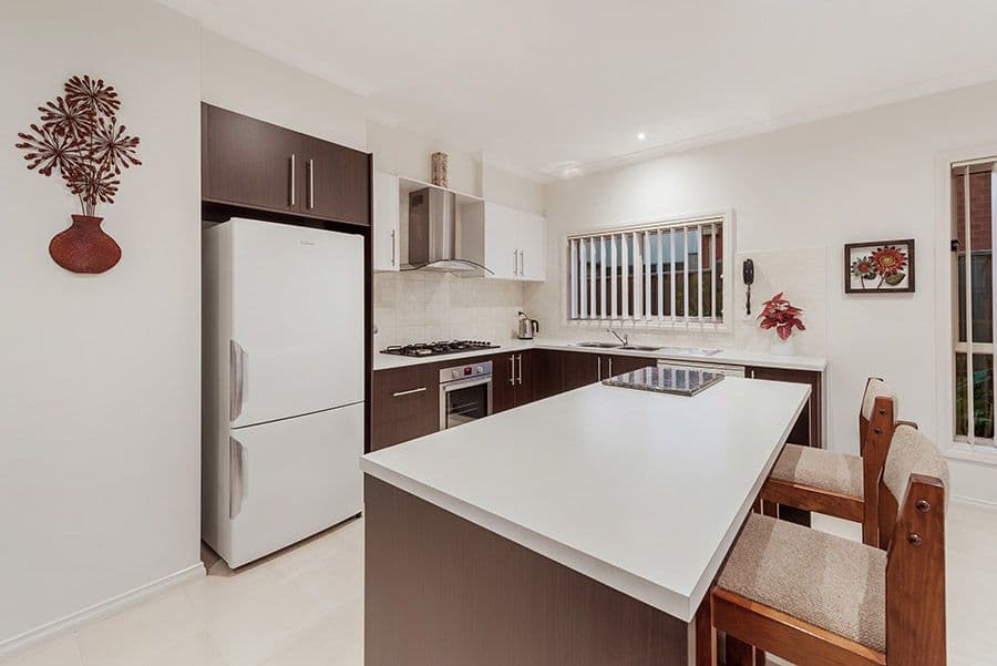 178 Central Park Avenue, Craigieburn VIC 3064, Craigieburn - Thumbnail 2