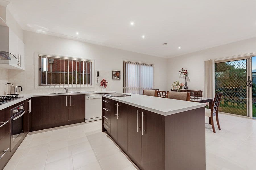 178 Central Park Avenue, Craigieburn VIC 3064, Craigieburn - Thumbnail 3