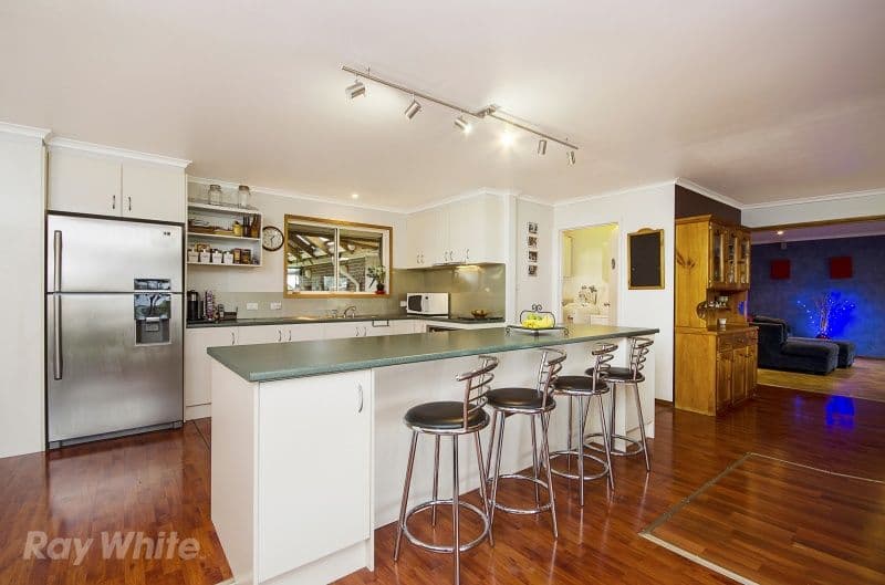 19 Pope Street, BANNOCKBURN VIC 3331, Bannockburn - Thumbnail 3