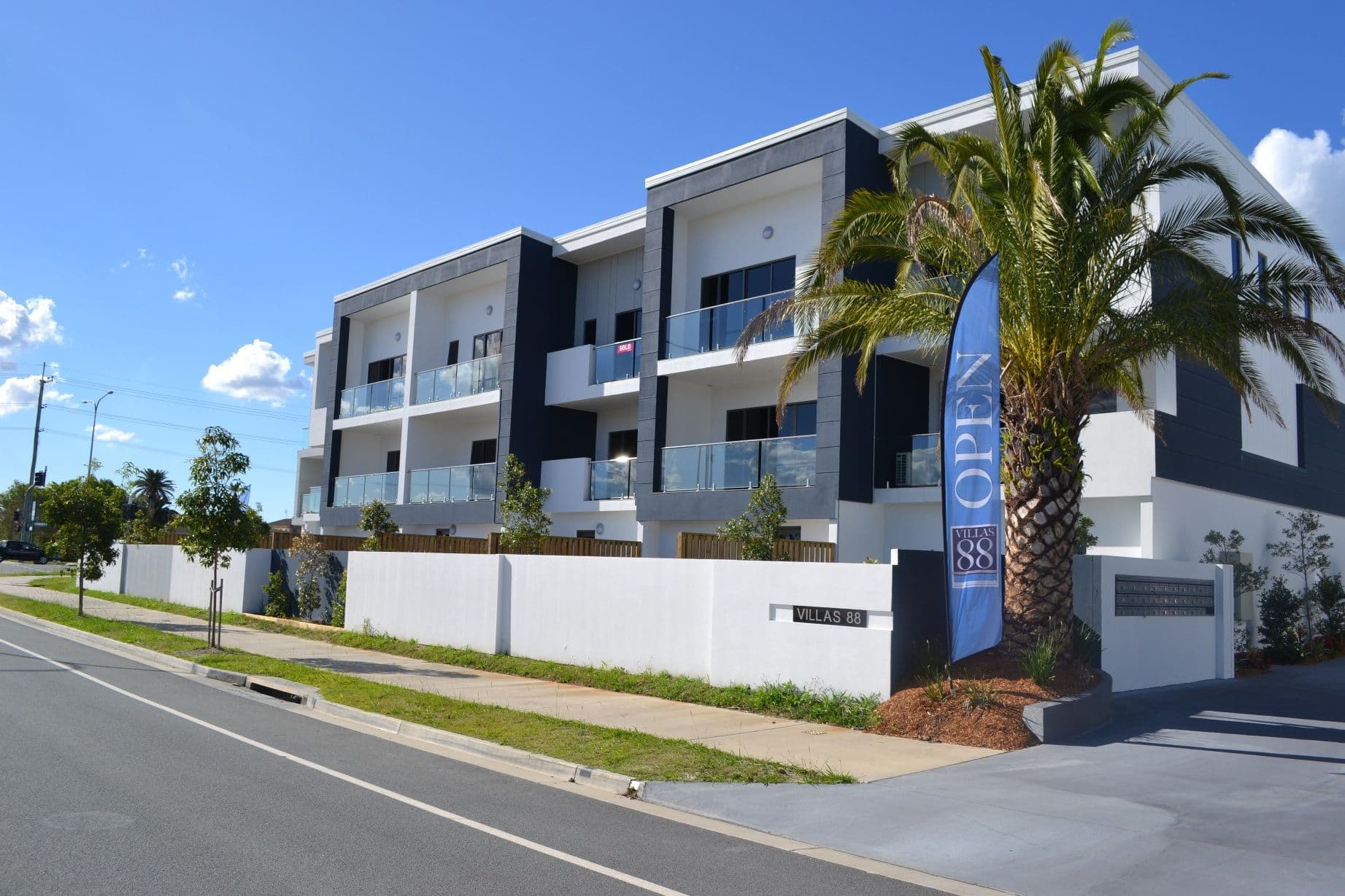 35 / 10 Broughton St, Canterbury, Canterbury - Thumbnail 2