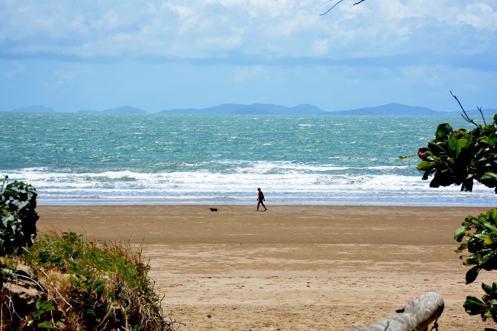 23 Todd Avenue, Yeppoon QLD 4703, Yeppoon - Thumbnail 2