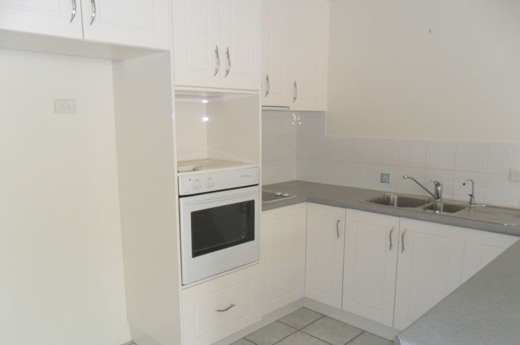 23 Todd Avenue, Yeppoon QLD 4703, Yeppoon - Thumbnail 3
