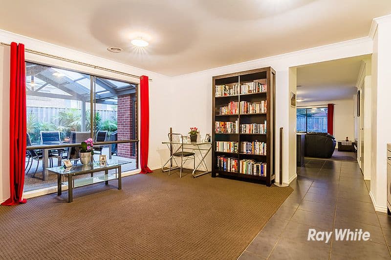 10 Vane Street, Cranbourne East VIC 3977, Cranbourne East - Thumbnail 3