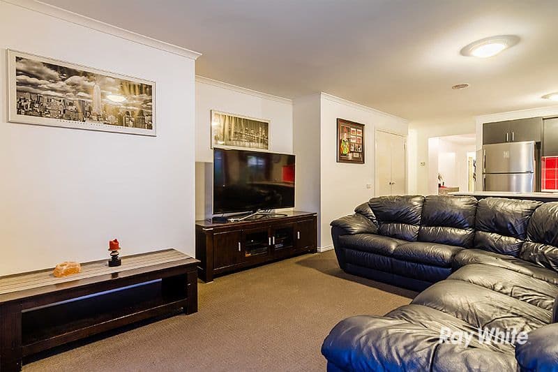 10 Vane Street, Cranbourne East VIC 3977, Cranbourne East - Thumbnail 8