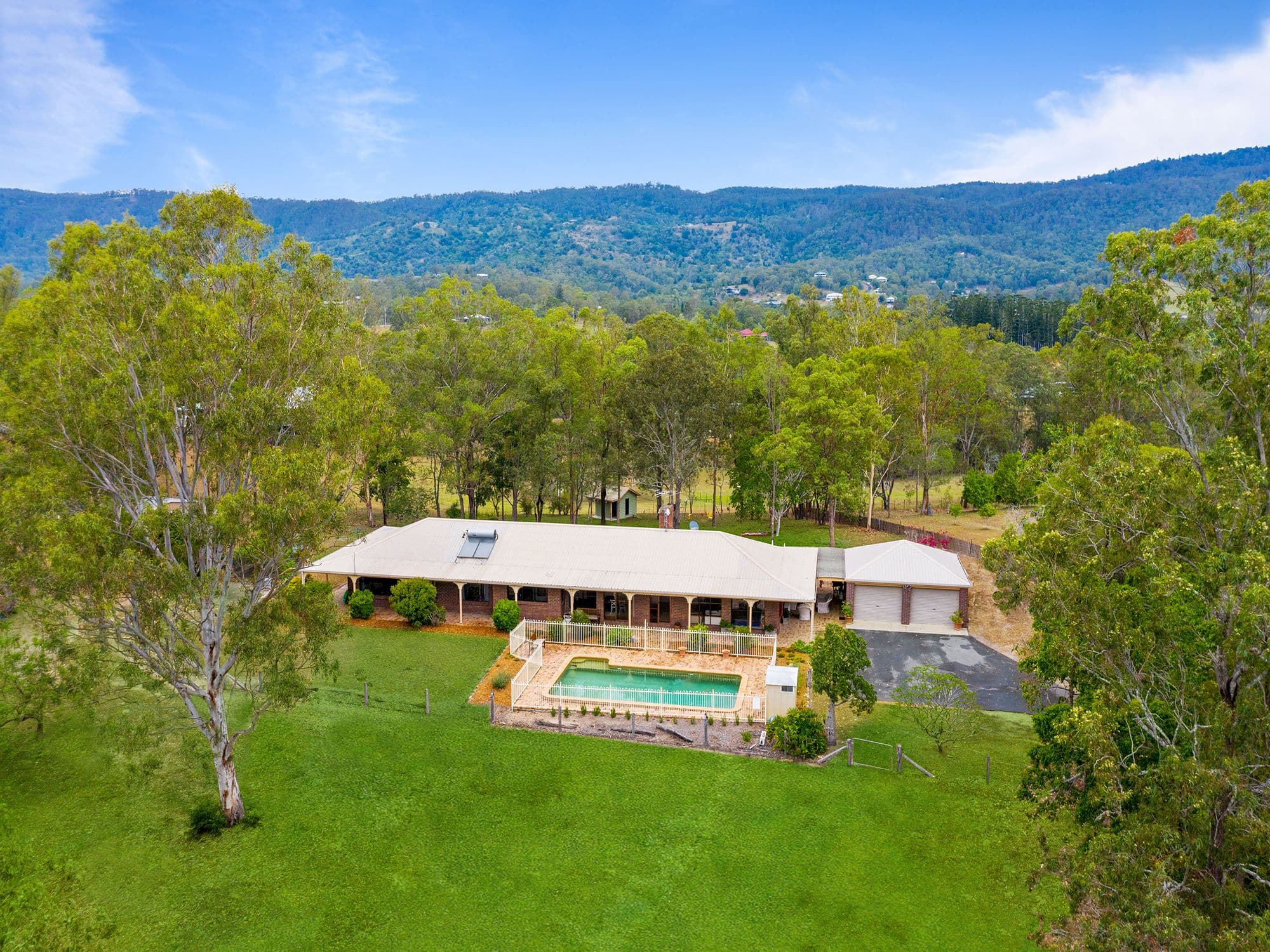 22 Boathouse Drive, Caroline Springs - Image 1