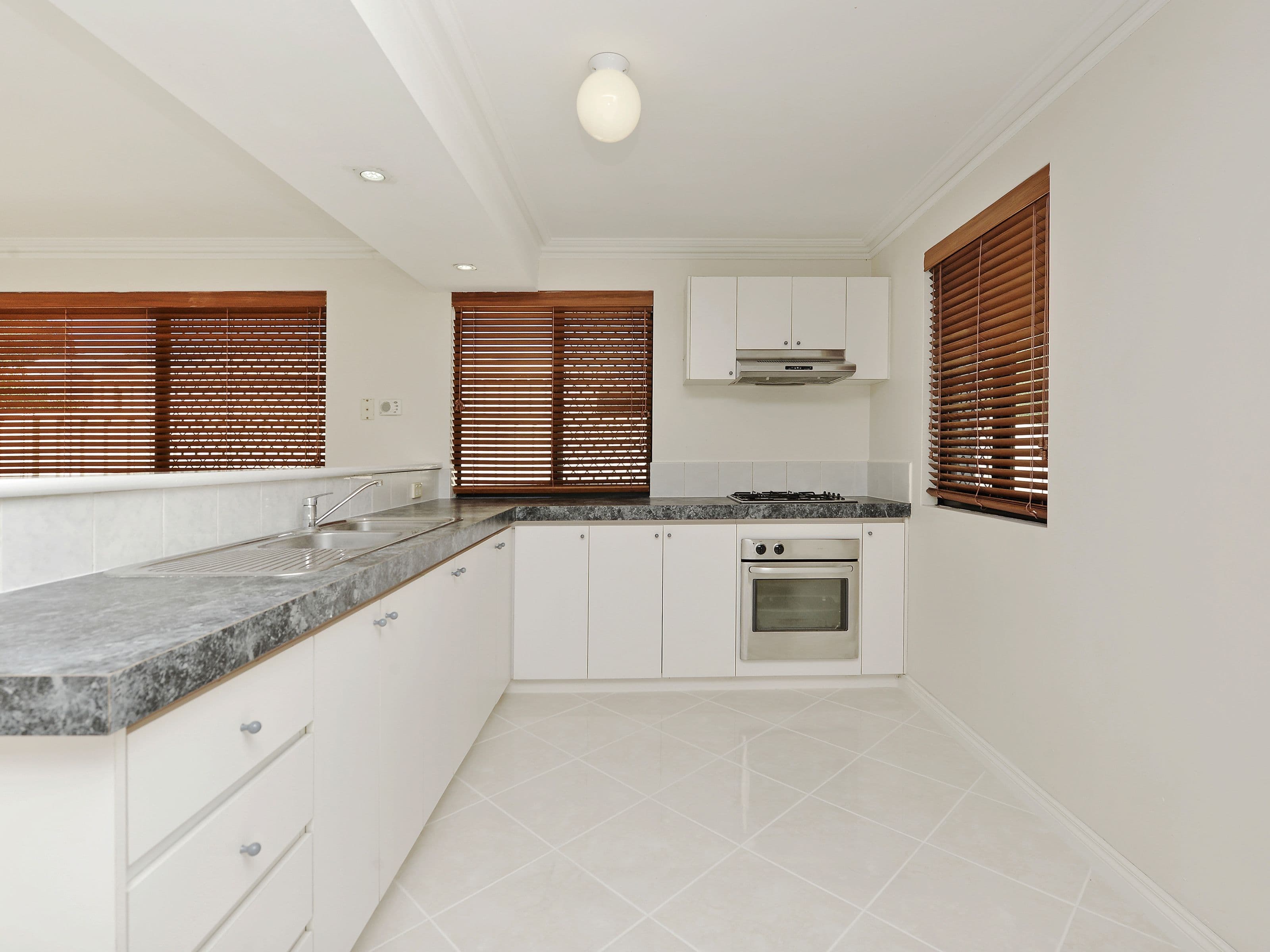 453 Belgravia Street, Cloverdale WA 6105, Cloverdale - Thumbnail 2