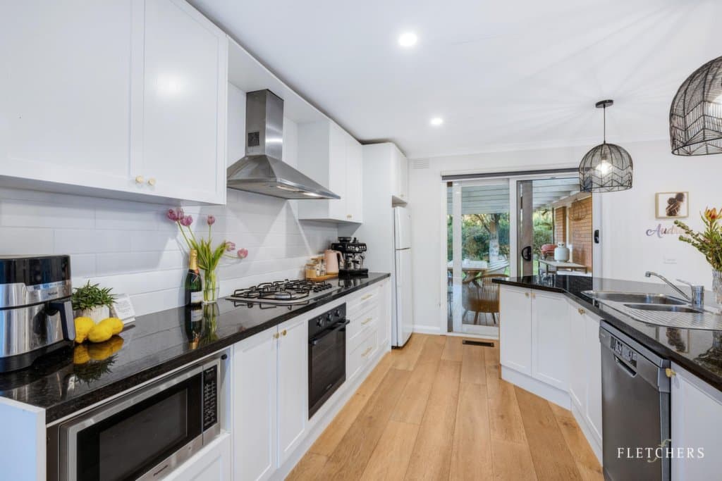 12 Campbell Avenue, Mount Dandenong - Thumbnail 7