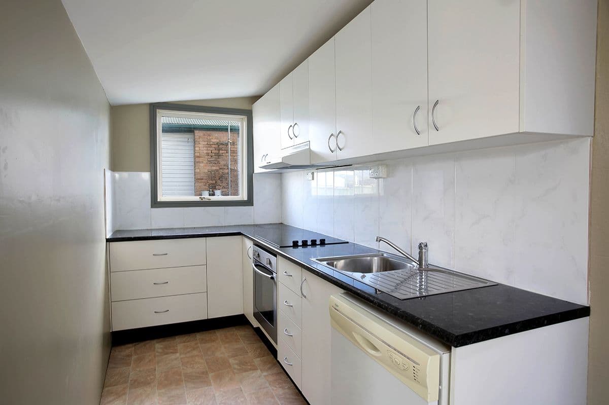 17 Roxburgh Street, Portland - Thumbnail 2