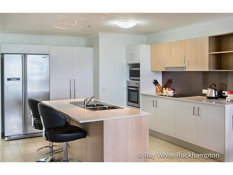 102-108 Victoria Parade, Rockhampton City QLD 4700, Rockhampton City - Thumbnail 2