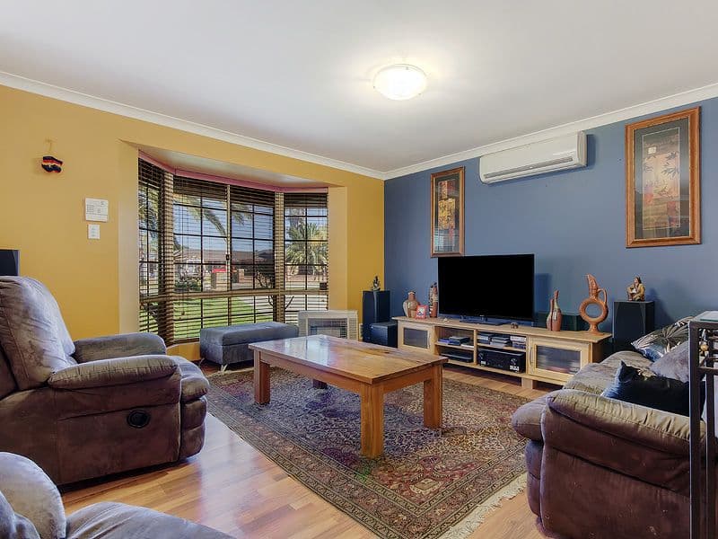35 Jubilee Drive, Waikiki WA 6169, Waikiki - Thumbnail 3