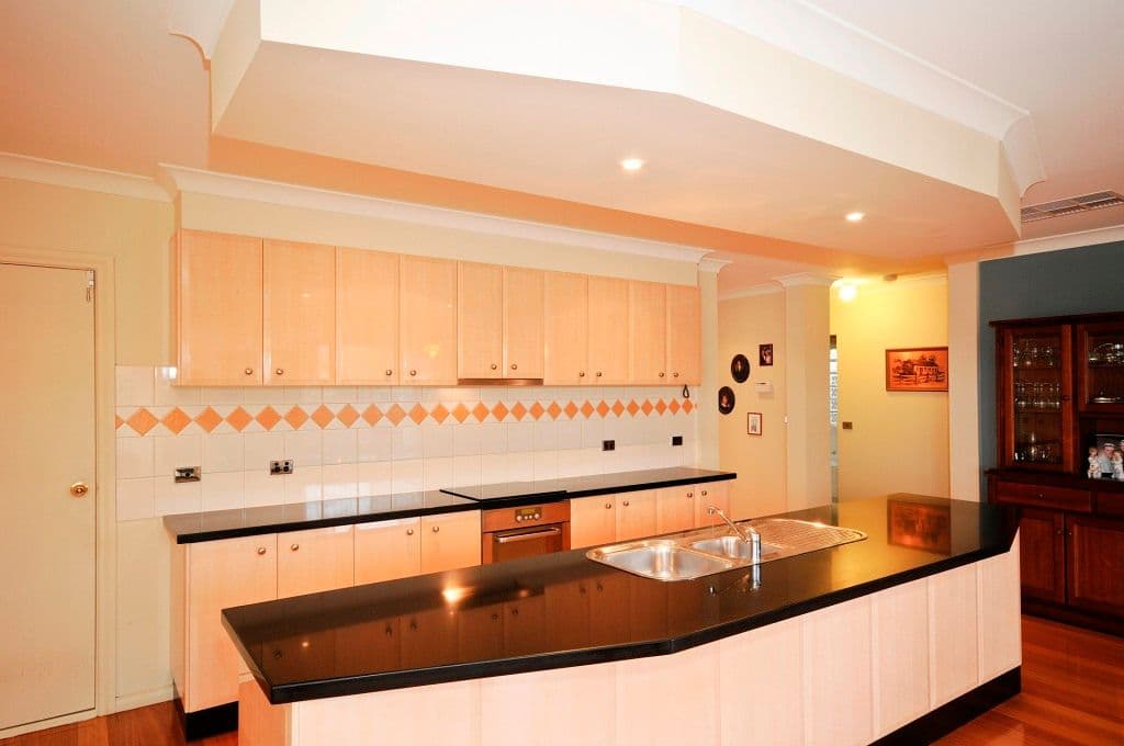 8 Regency Rise, CHIRNSIDE PARK VIC 3116, Chirnside Park - Thumbnail 4