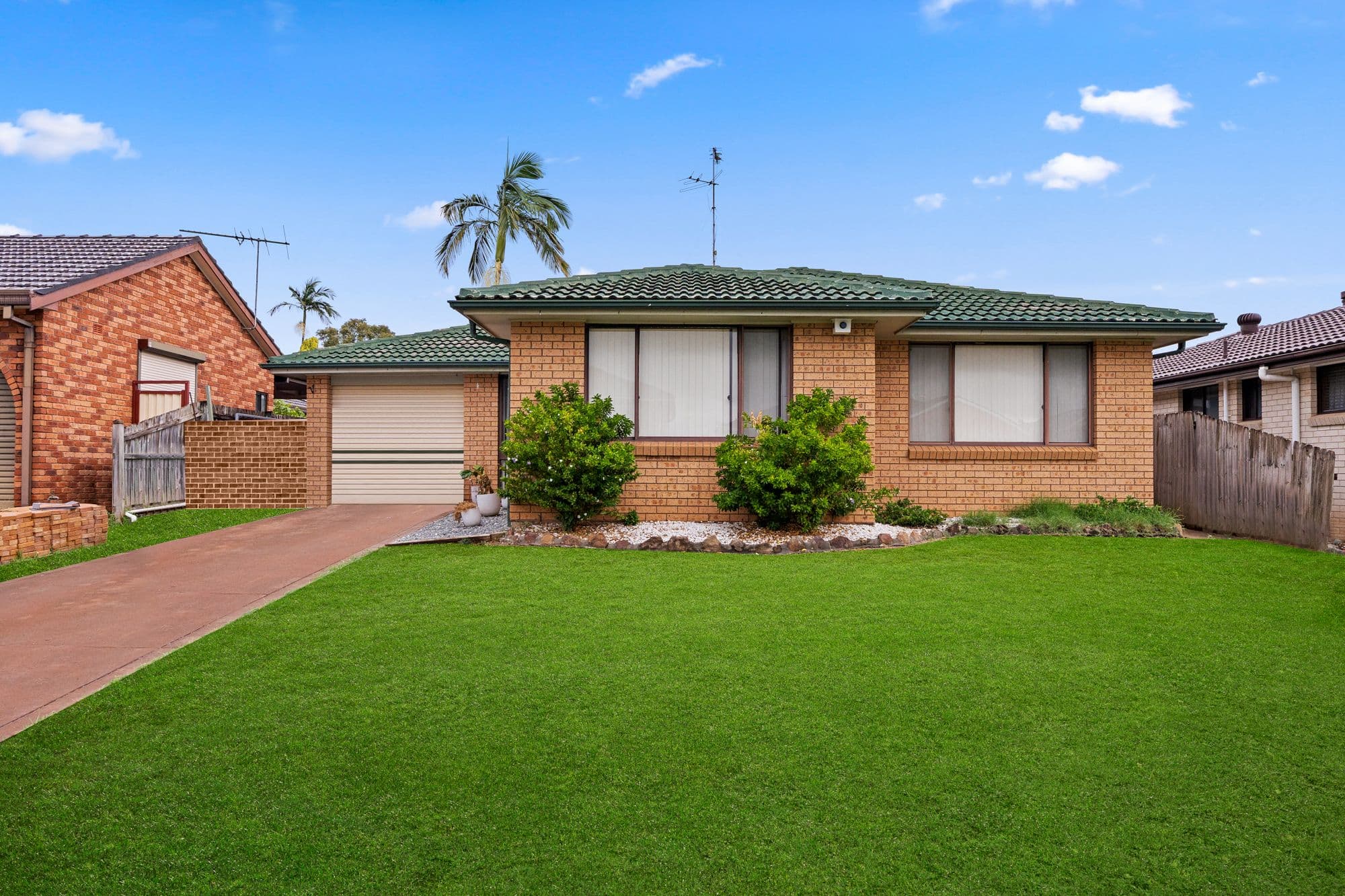 7 Onyx Place, Springfield, Wakeley - Image 1