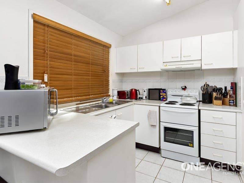 7 Onyx Place, Springfield, Wakeley - Thumbnail 3
