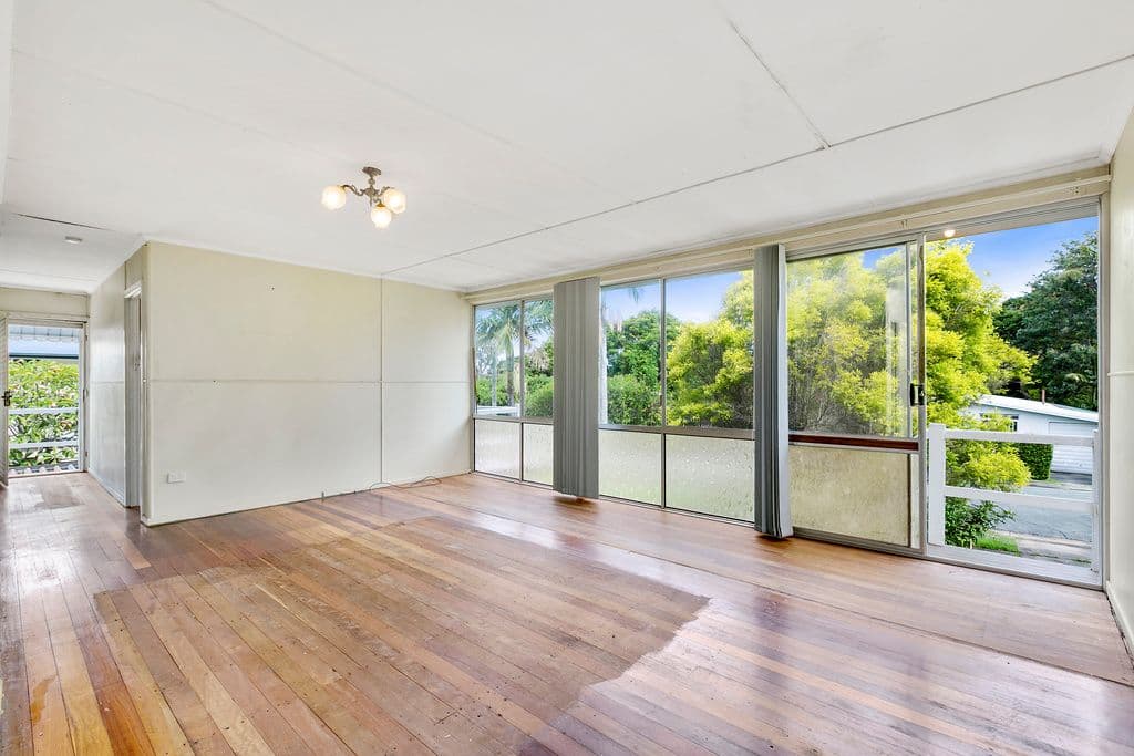 3 Mary Street, Labrador QLD 4215, Labrador - Thumbnail 2