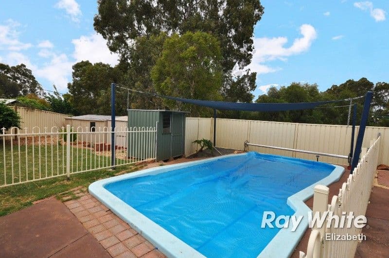 19 Carob Crescent, CRAIGMORE SA 5114, Craigmore - Thumbnail 2