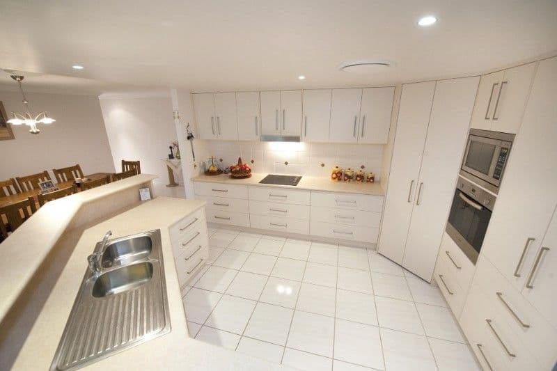 12 Crear Court, NORMAN GARDENS QLD 4701, Norman Gardens - Thumbnail 2