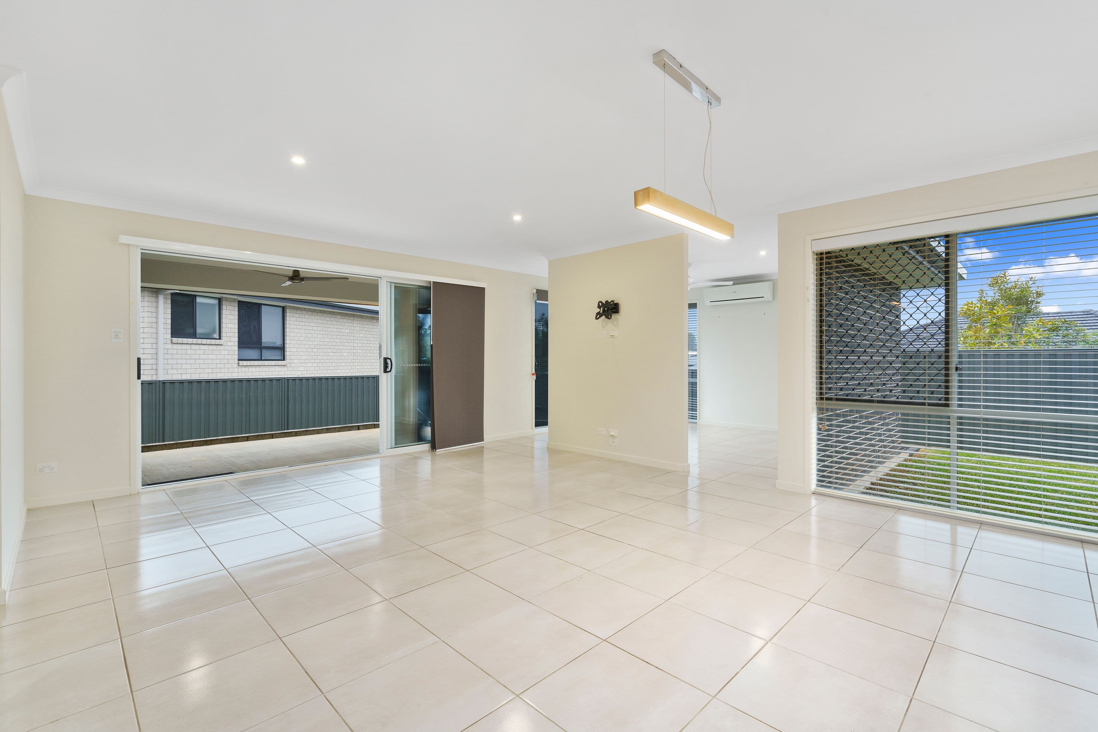 2 Adele Close, Morayfield QLD 4506, Morayfield - Thumbnail 6