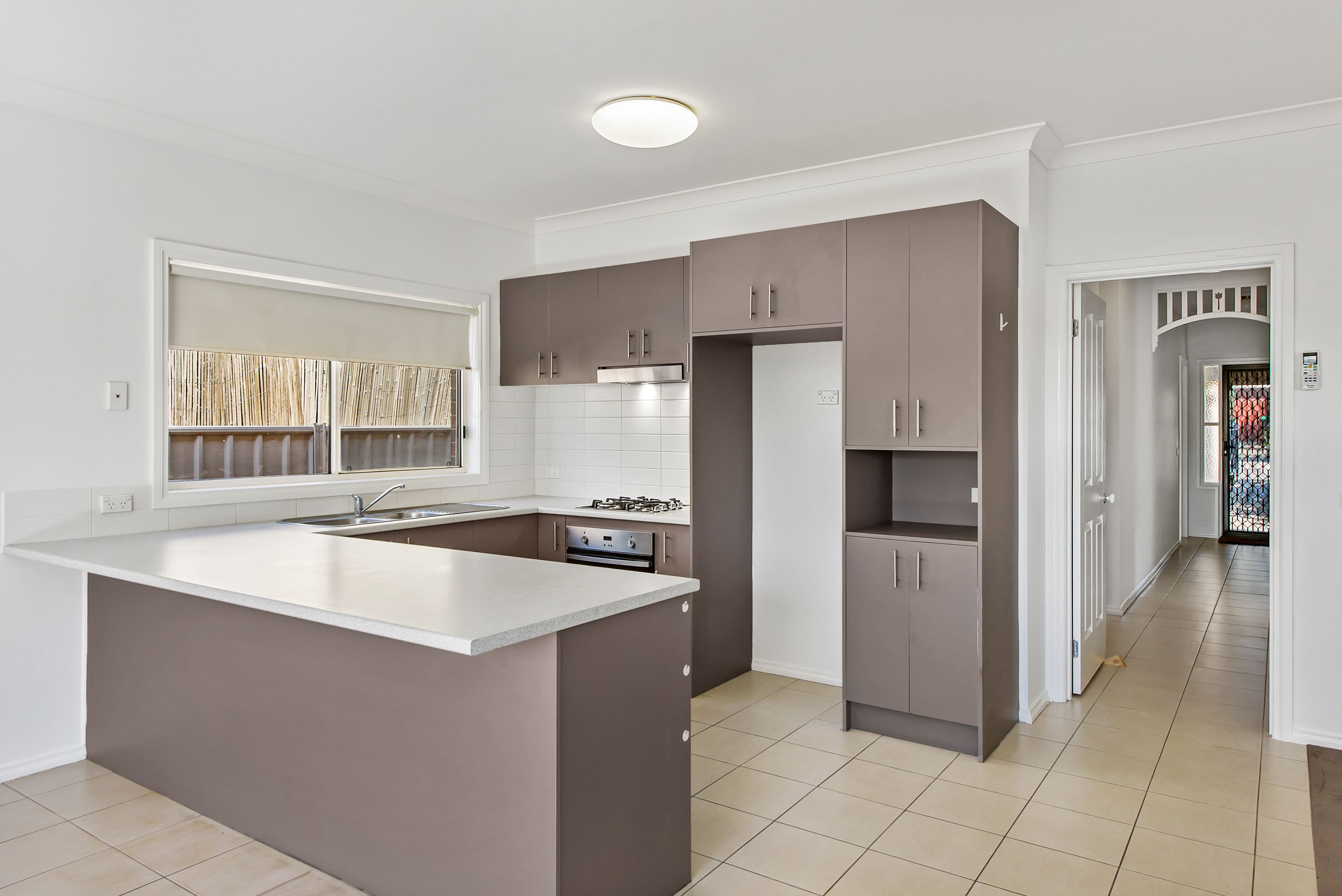 92 Oakview Parade, Caroline Springs VIC 3023, Caroline Springs - Thumbnail 4