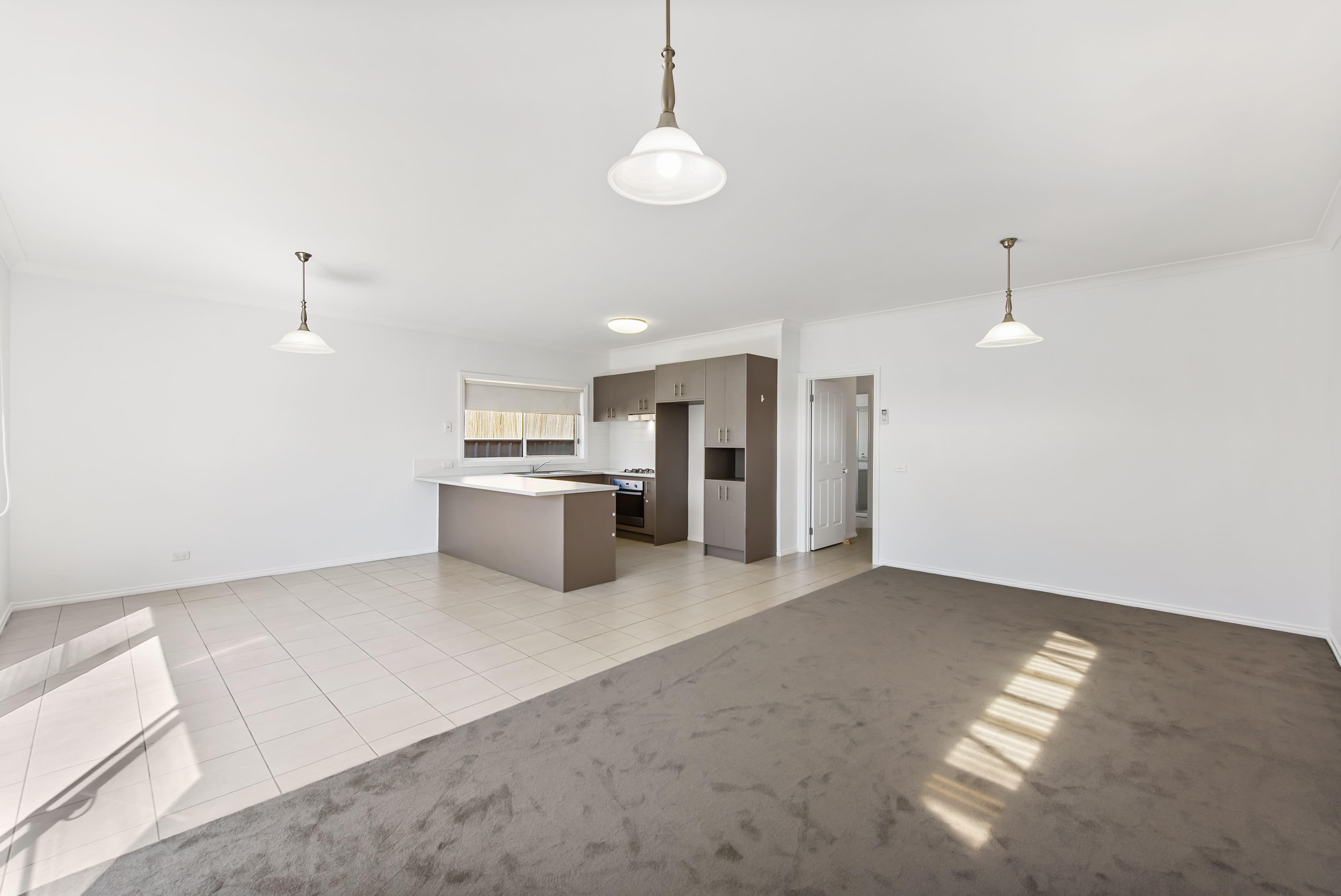 92 Oakview Parade, Caroline Springs VIC 3023, Caroline Springs - Thumbnail 6