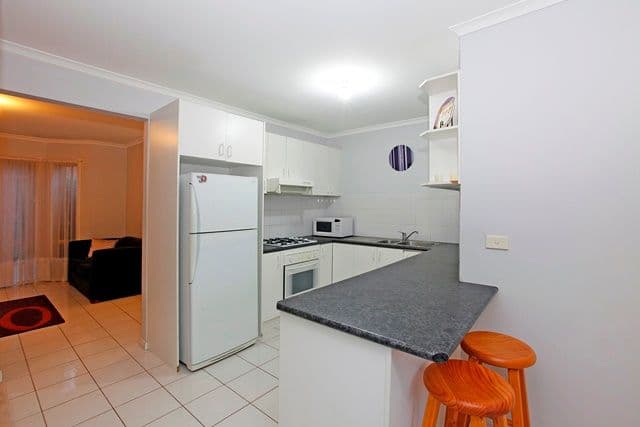 51 Hickford Street, RESERVOIR VIC 3073, Reservoir - Thumbnail 3