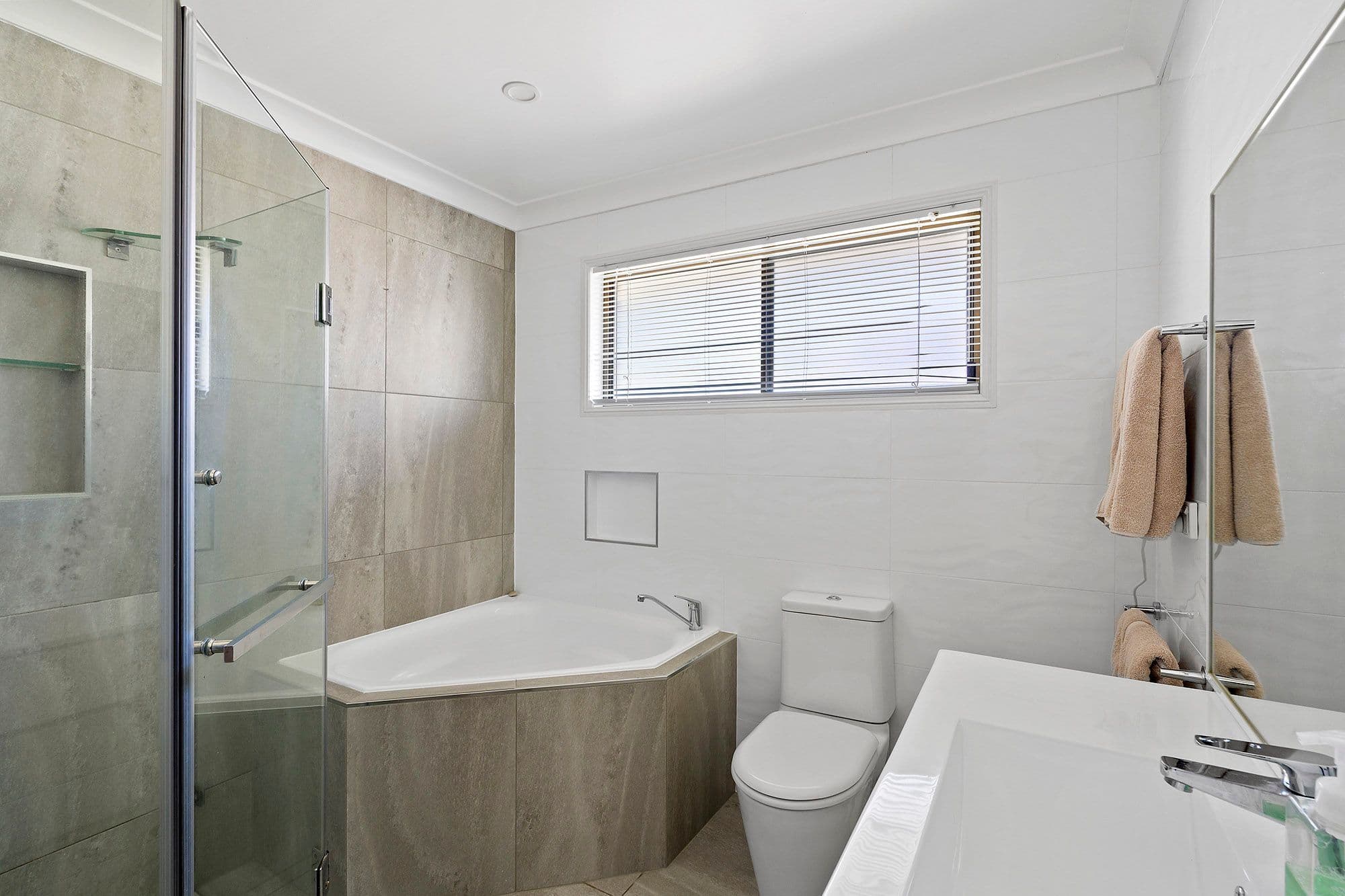 24 Francesca Street, Waterford West QLD 4133, Waterford West - Thumbnail 4