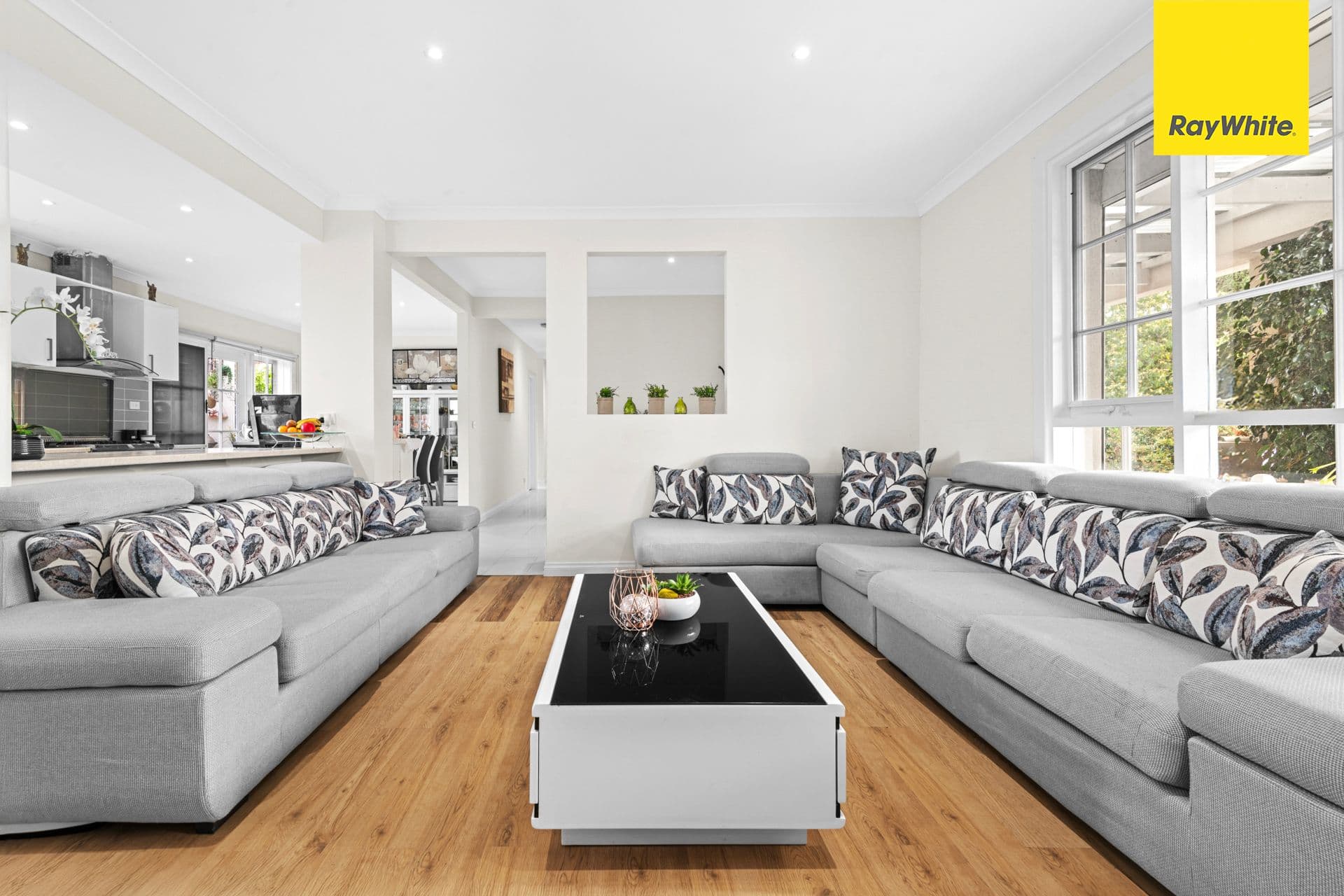 7 Hornbuckle Crescent, Melton VIC 3337, Melton - Thumbnail 5