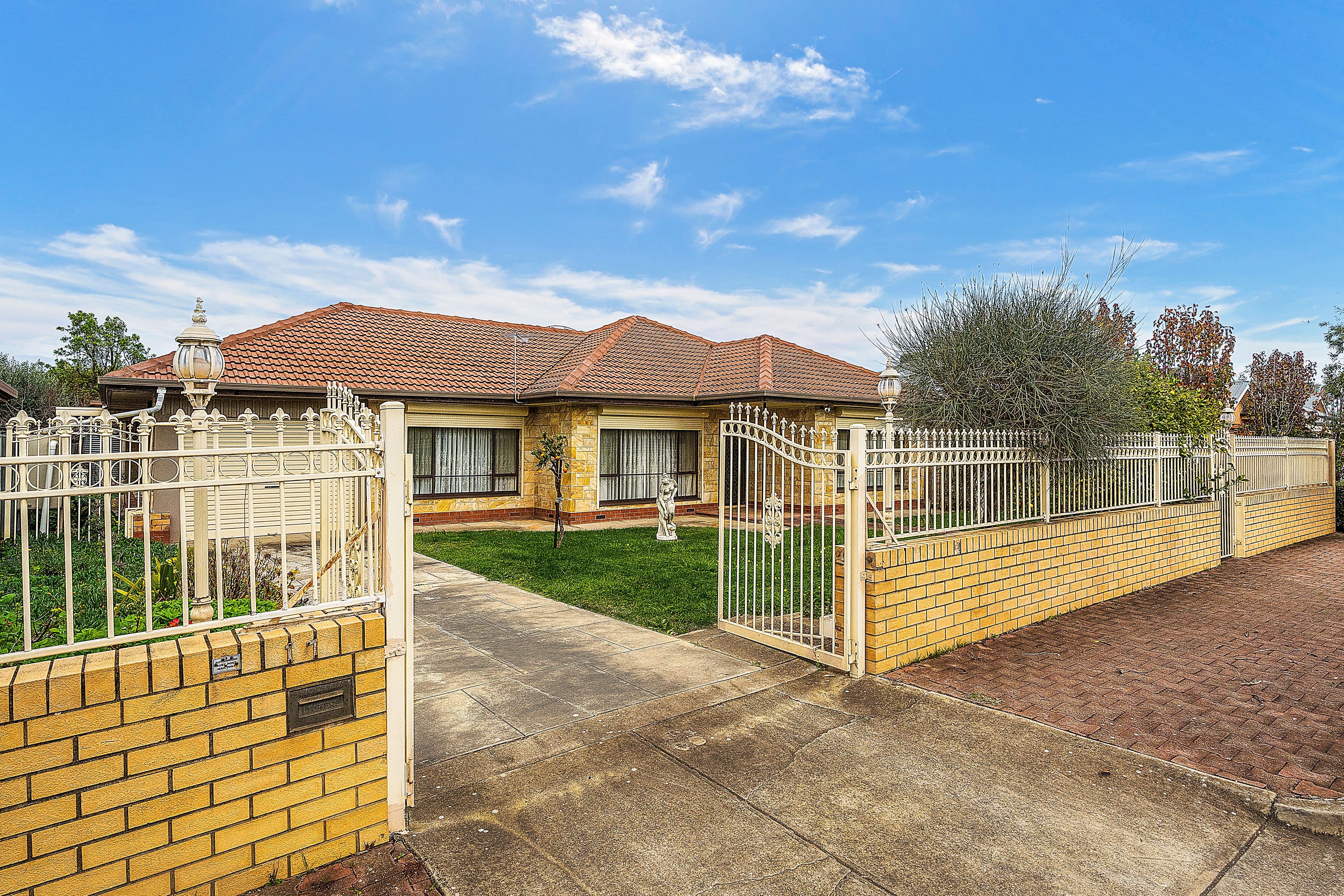 17 Chapel Street, Campbelltown SA 5074, Campbelltown - Image 1